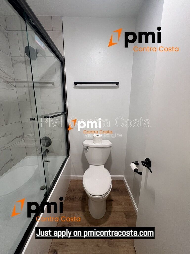 PMI Contra Costa presents 470 N Civic Drive, Unit 204, Walnut Creek, CA 94596 property image